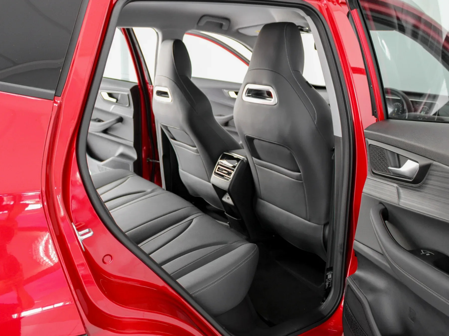 2026 Chery Tiggo Cross ME - Image 14