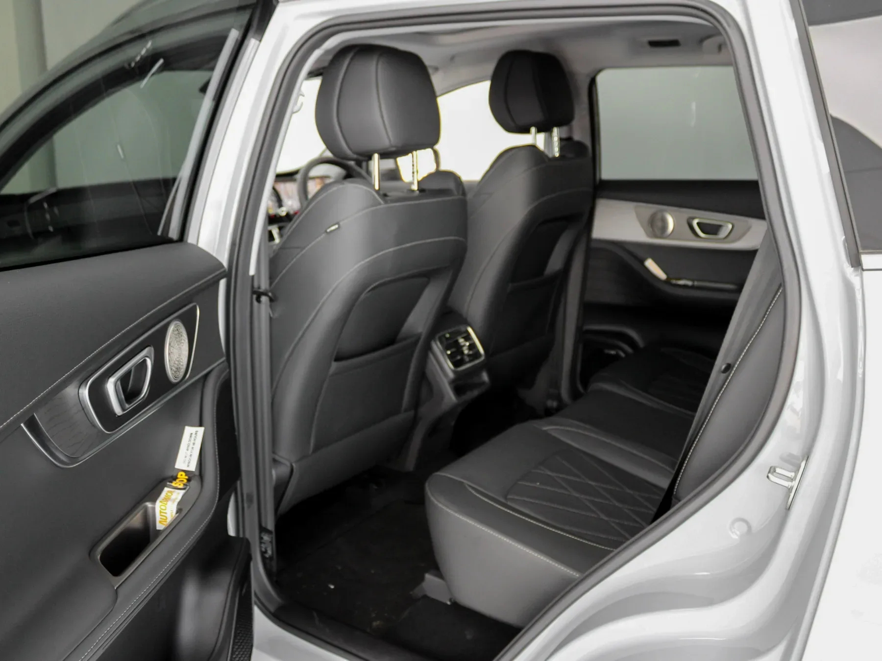 2026 Chery Tiggo 8 Pro LS - Image 11