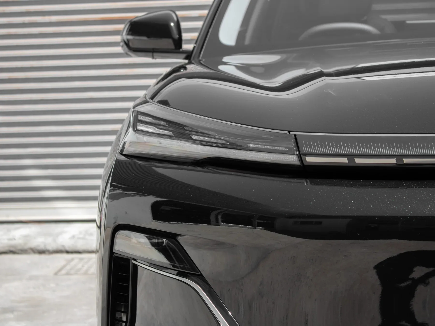 2026 Geely EM5 EM-i Apex - Image 3