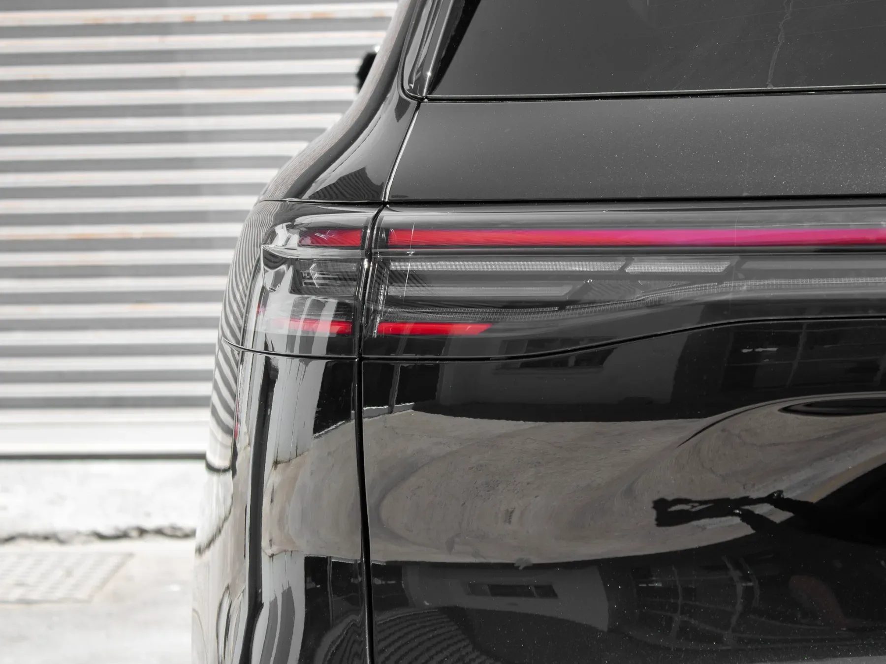 2026 Geely EM5 EM-i Apex - Image 4