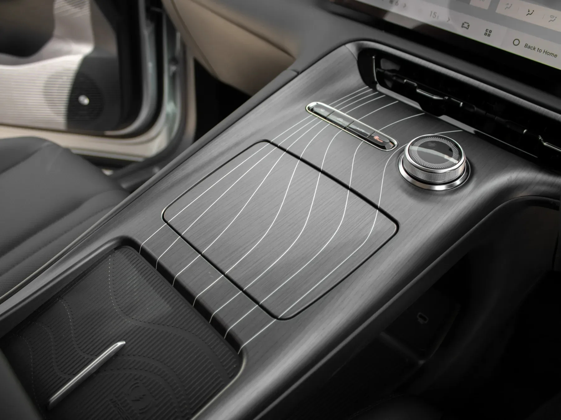 2026 Geely EM5 EM-i Aspire - Image 14