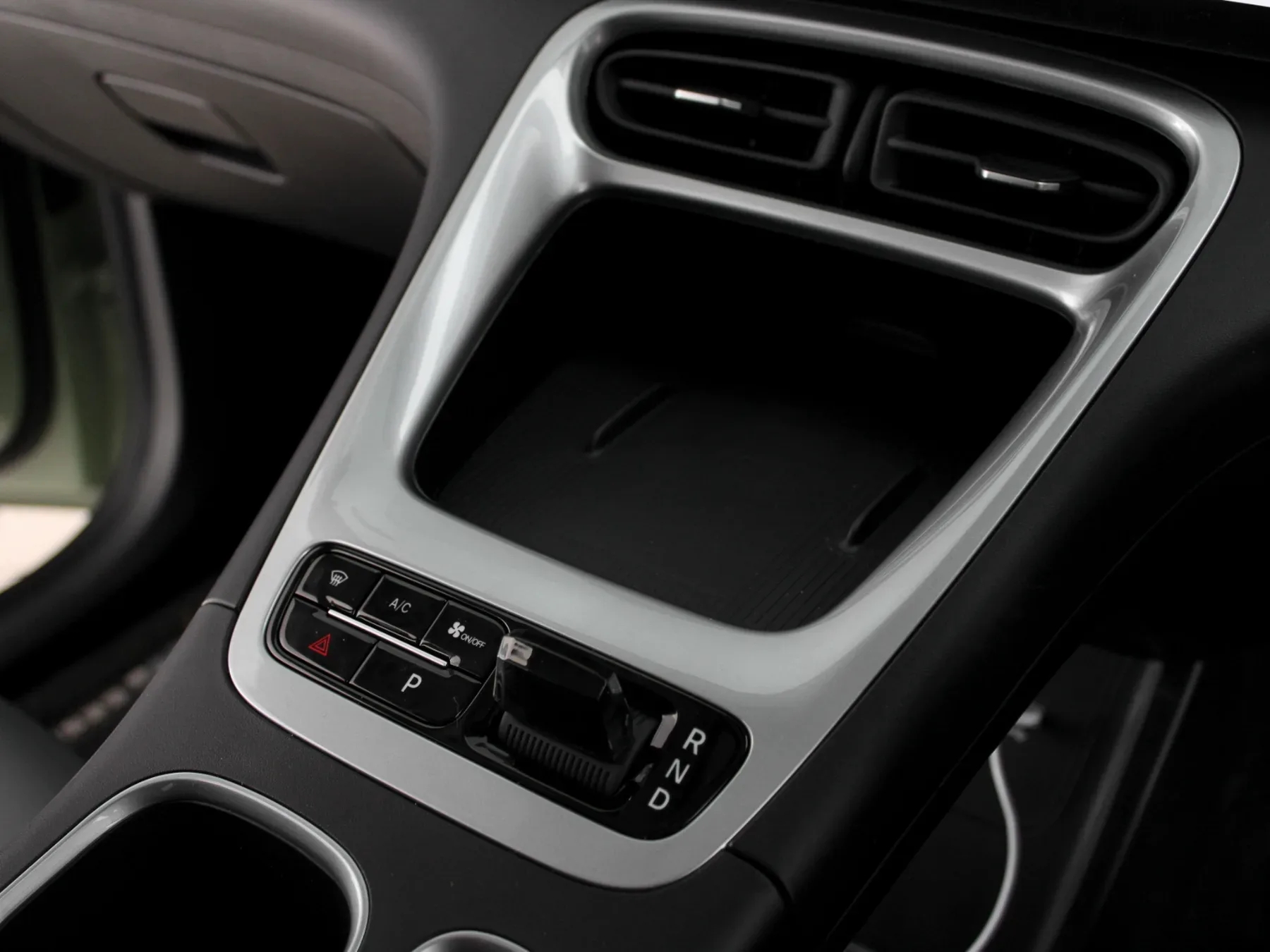 2026 Geely E2 Apex - Image 18