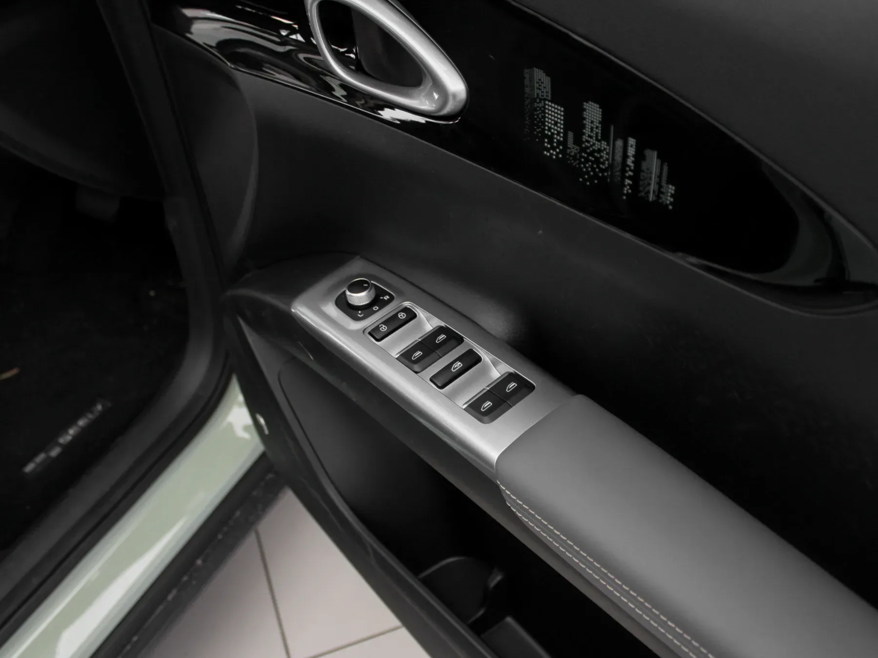 2026 Geely E2 Apex - Image 14