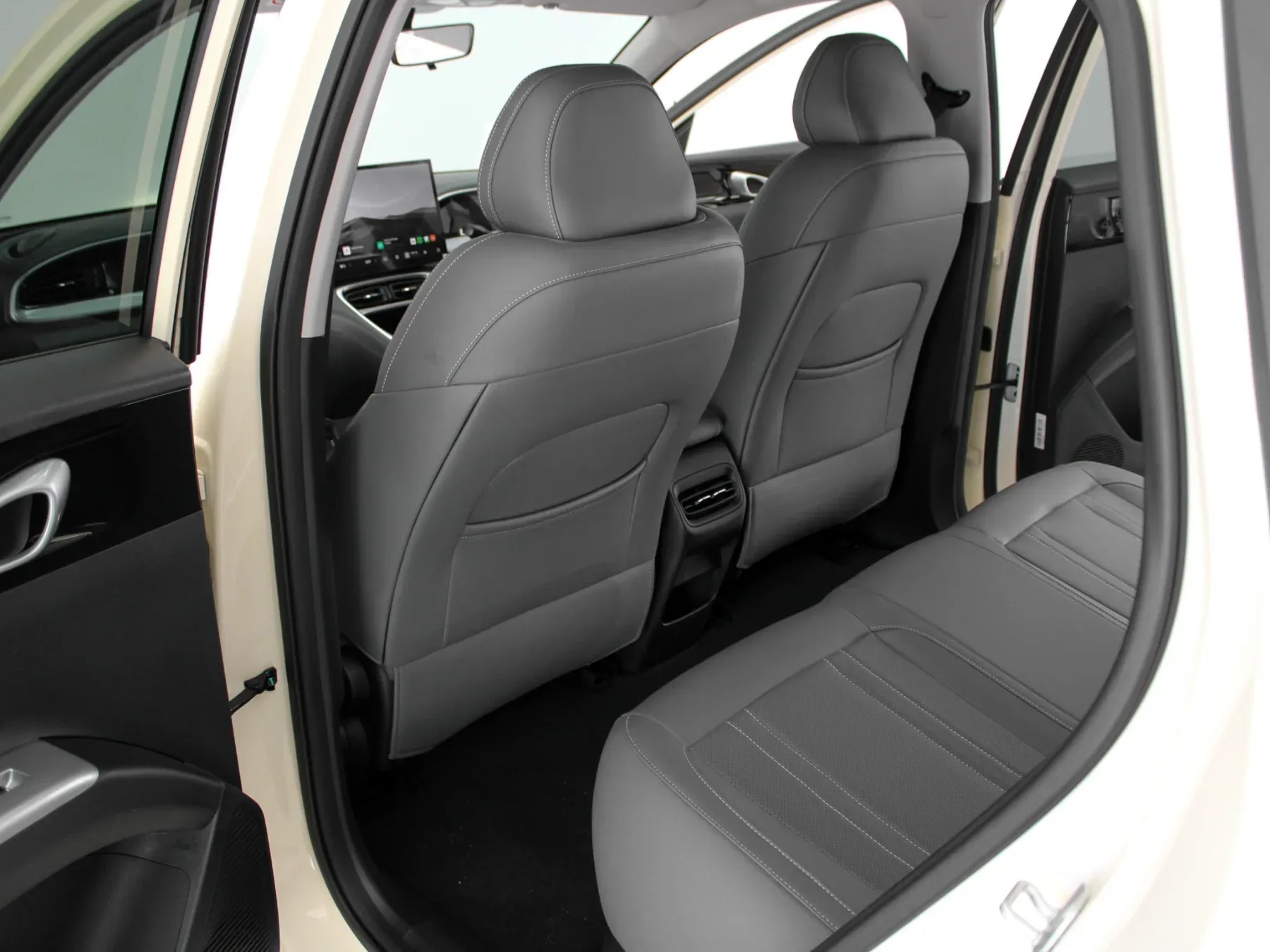 2026 Geely E2 Aspire - Image 12