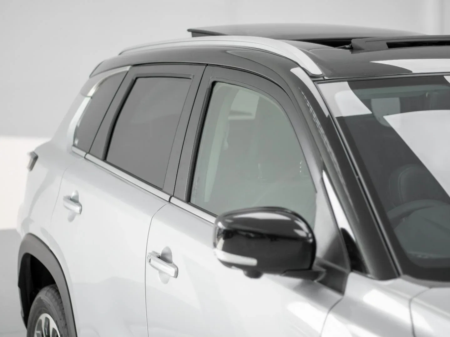 2026 Suzuki Grand Vitara GLX AT - Image 4