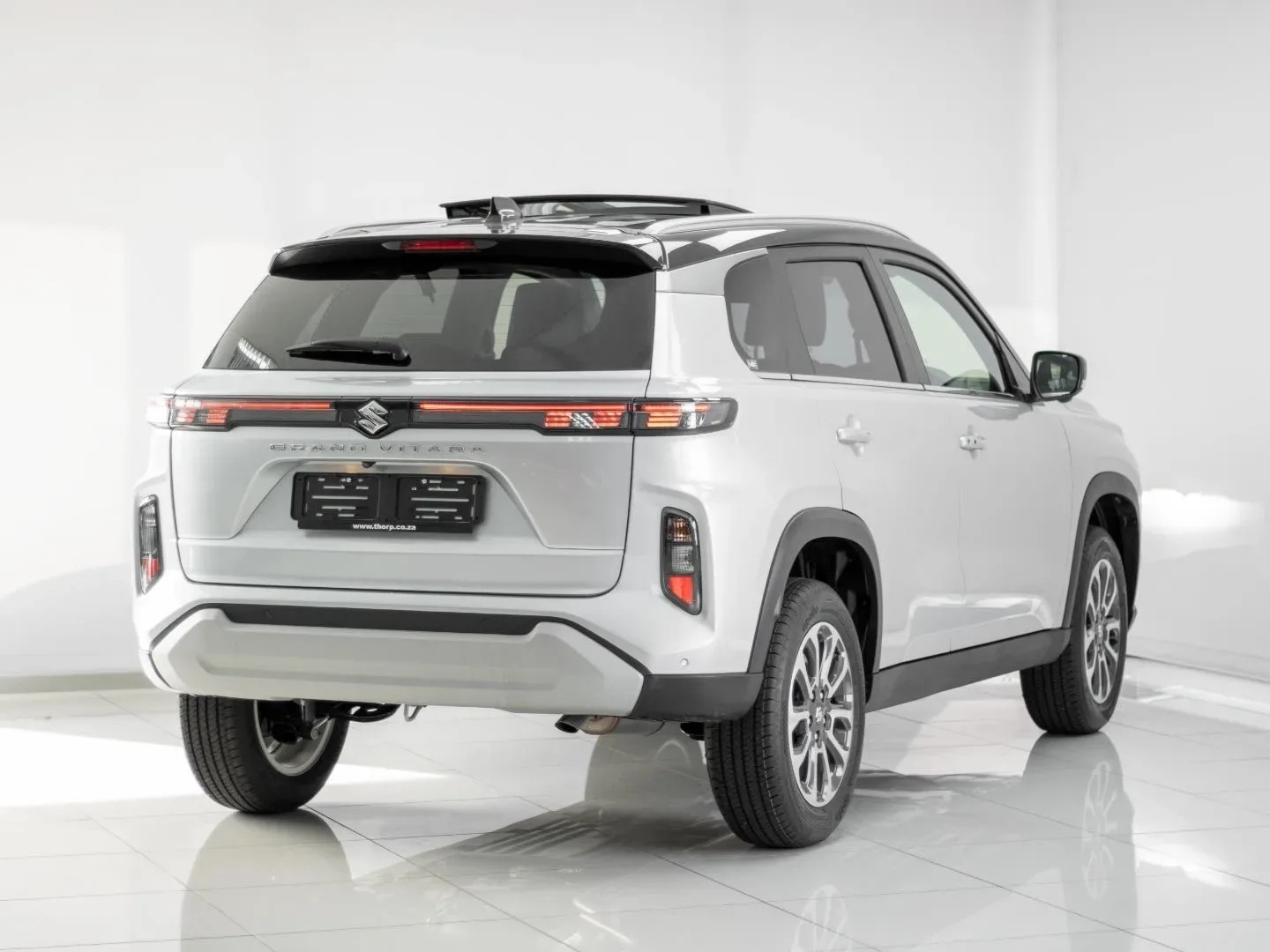 2026 Suzuki Grand Vitara GLX AT - Image 6