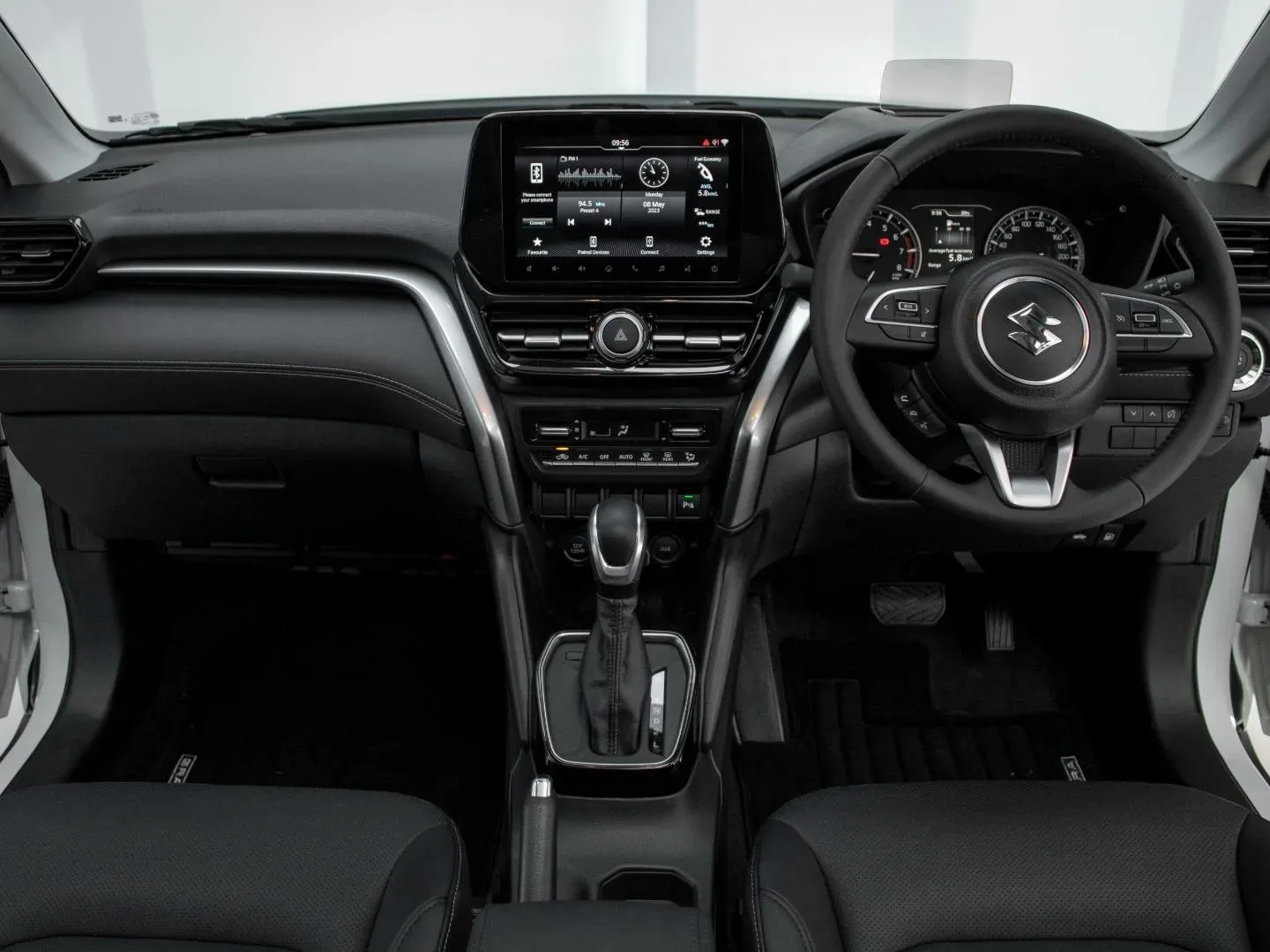 2026 Suzuki Grand Vitara GLX AT - Image 15
