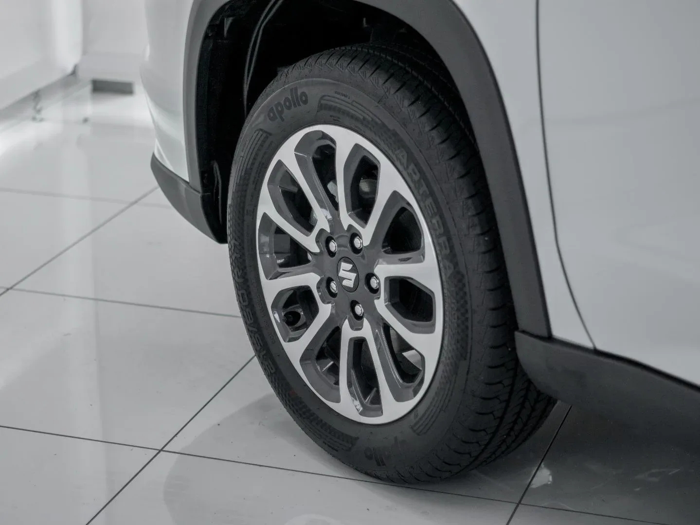 2026 Suzuki Grand Vitara GLX AT - Image 7