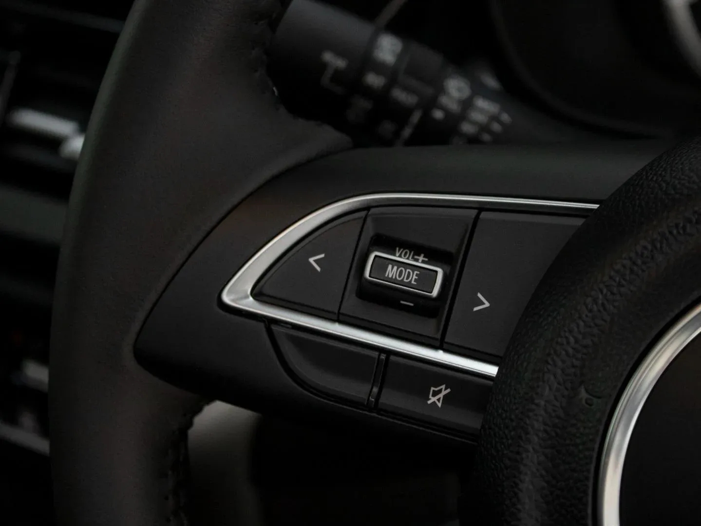 2026 Suzuki Grand Vitara GLX AT - Image 11