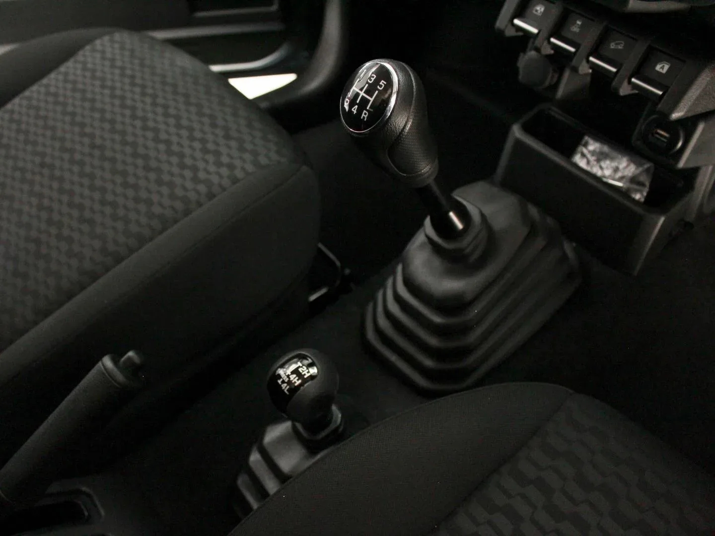 2026 Suzuki Jimny GLX AT - Image 16
