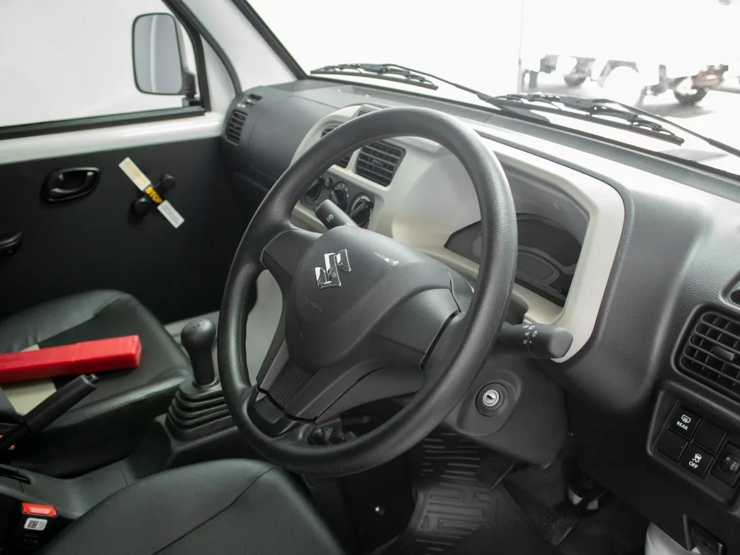 2026 Suzuki Eeco Panel Van - Image 9