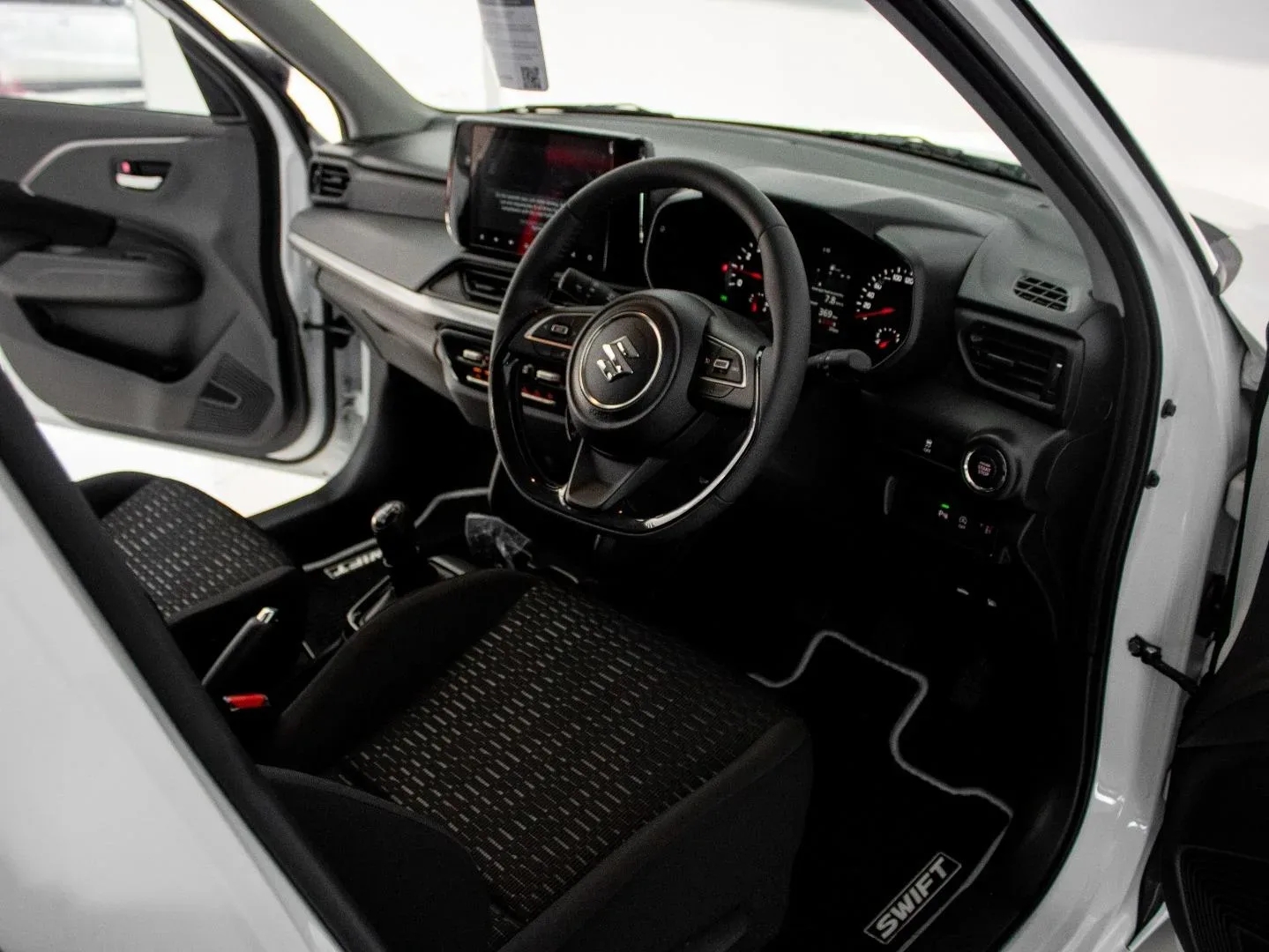 2026 Suzuki Swift GLX MT - Image 12