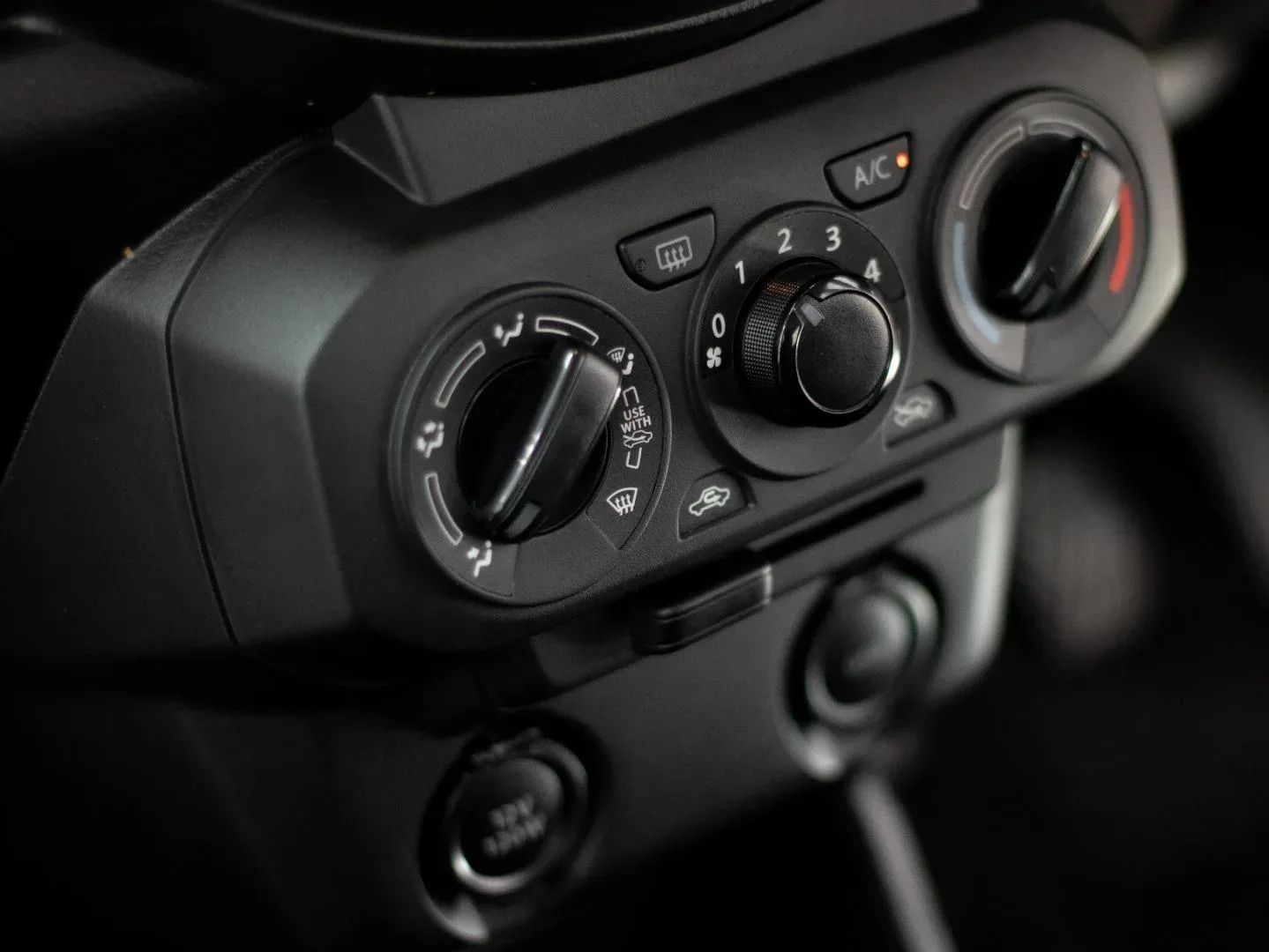 2026 Suzuki S-presso GL MT - Image 14