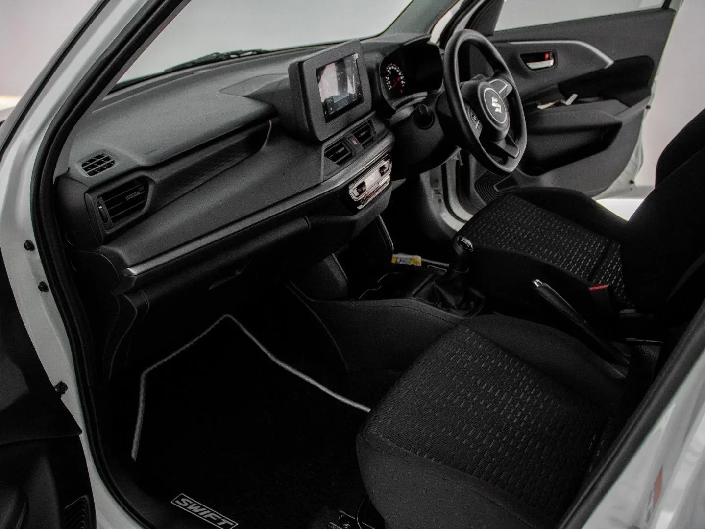 2026 Suzuki Swift GL+ MT - Image 17