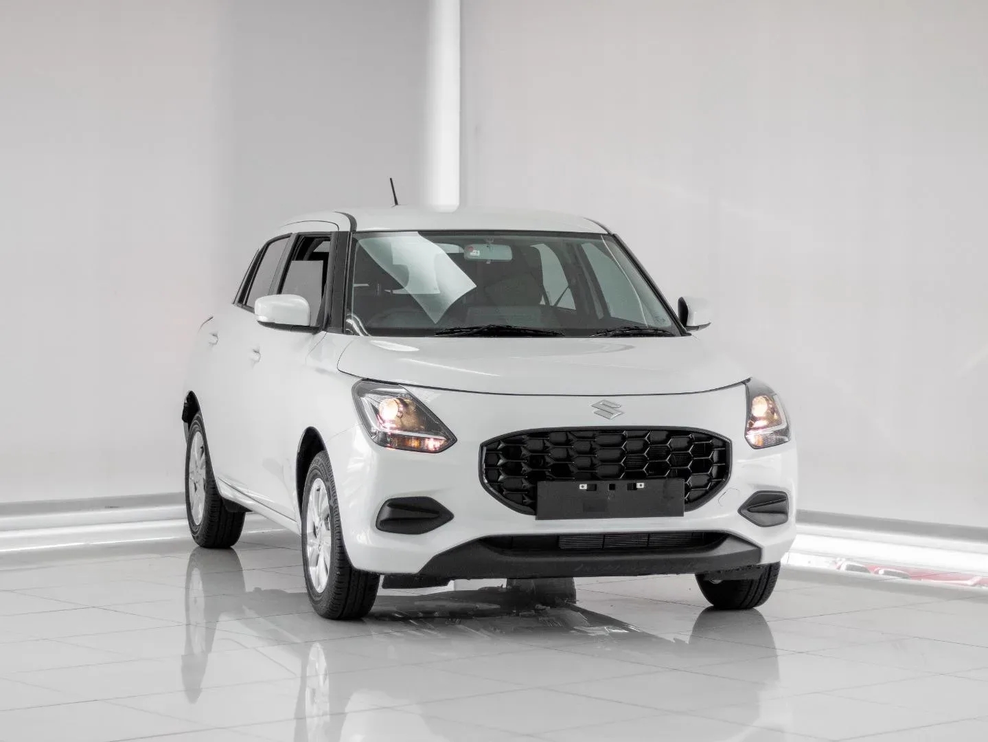 2026 Suzuki Swift GL+ MT - Image 1