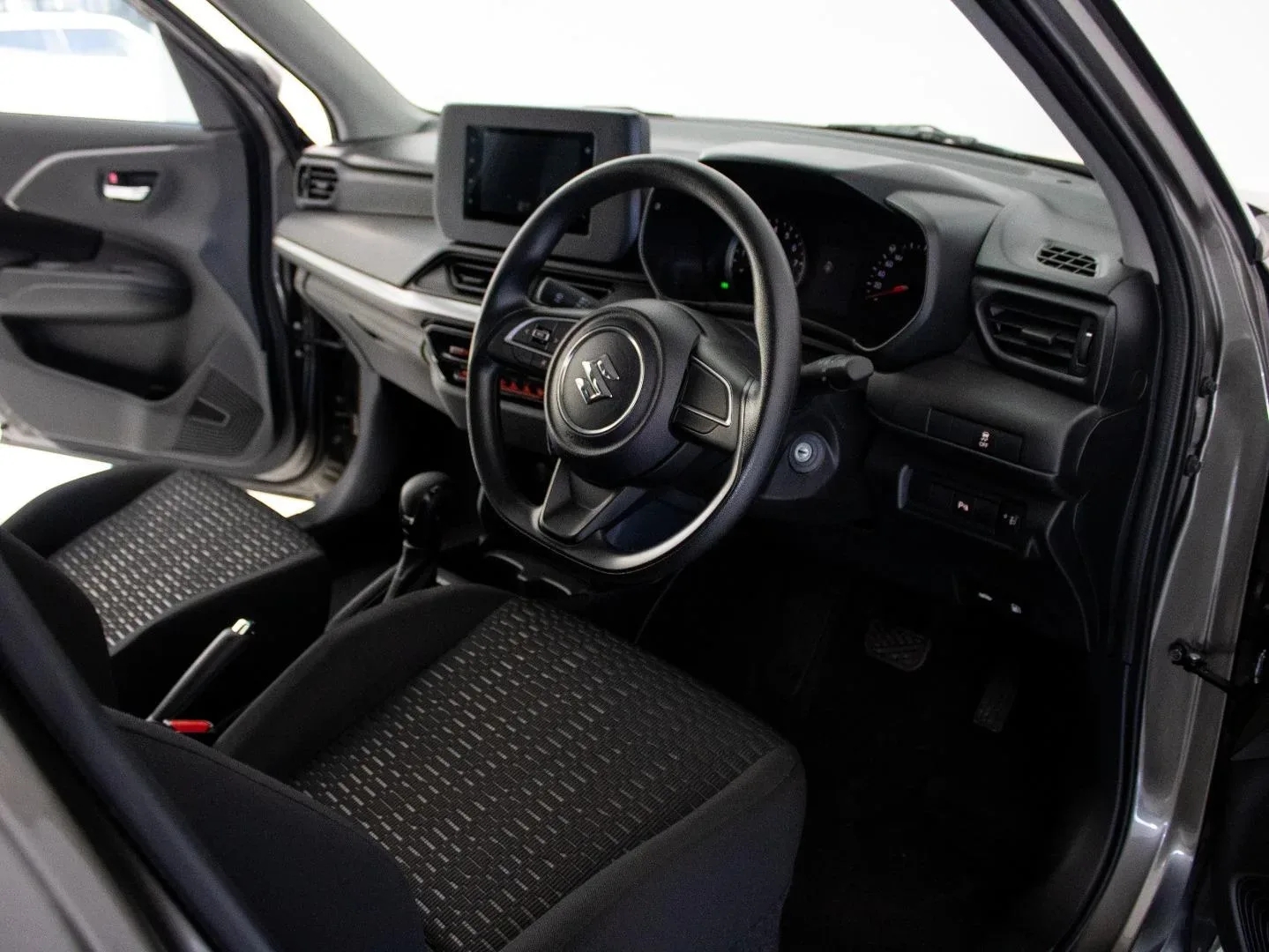 2026 Suzuki Swift GL+ CVT - Image 7