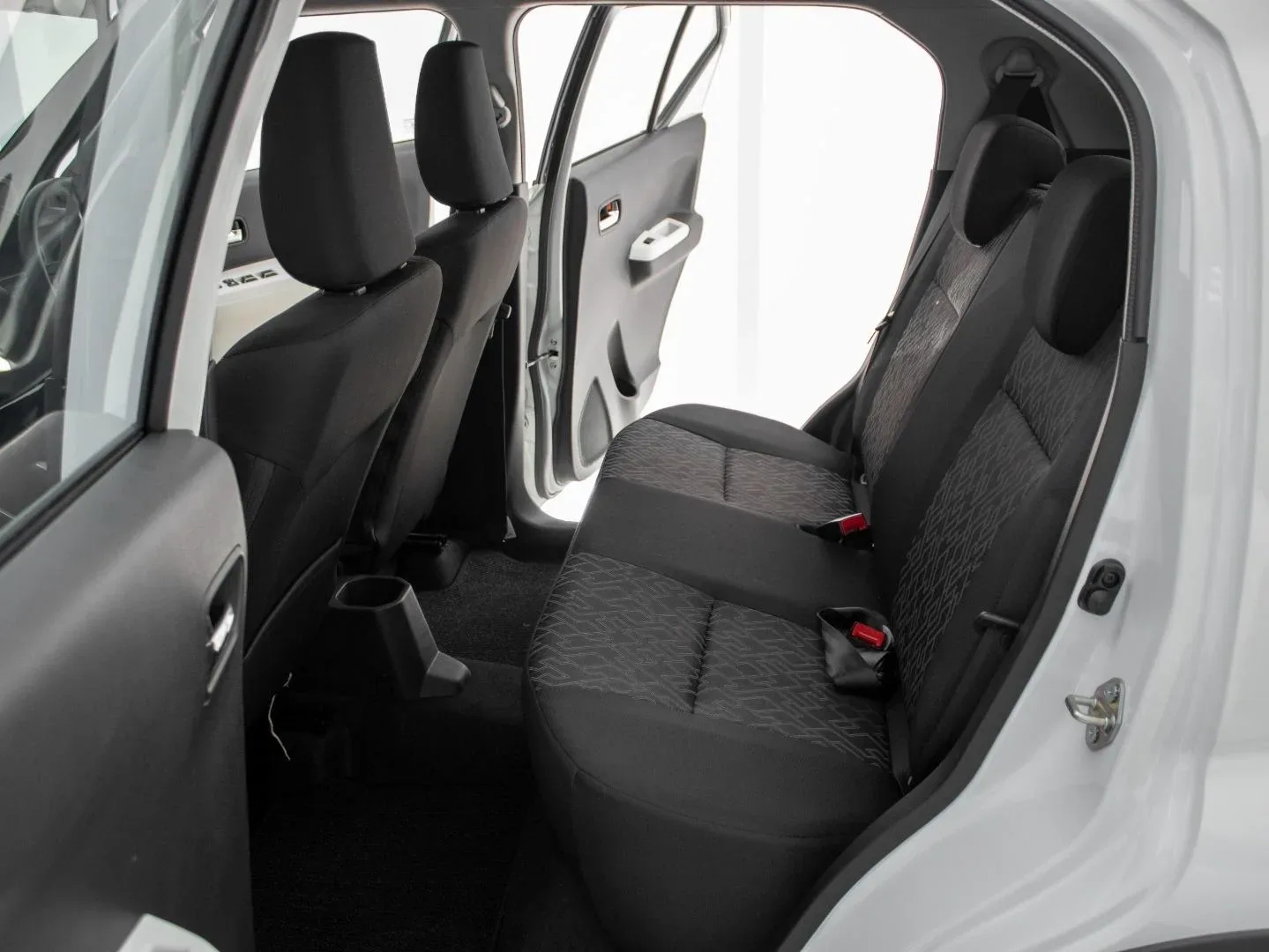 2026 Suzuki Ignis GLX AMT - Image 15