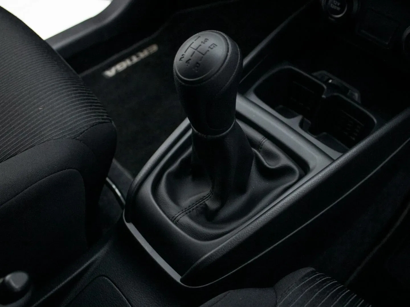 2026 Suzuki Ertiga GA MT - Image 12