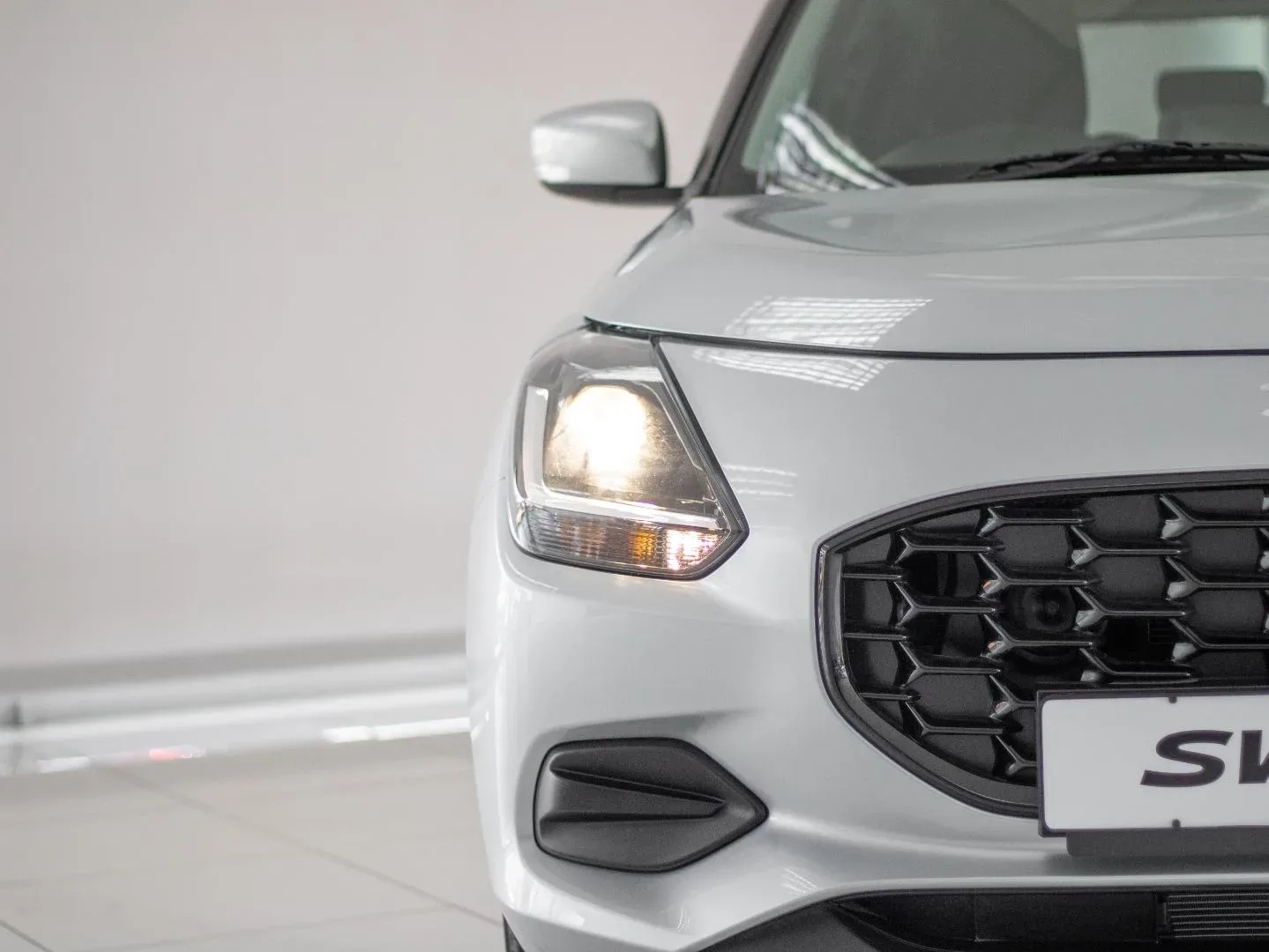 2026 Suzuki Swift GL MT - Image 3