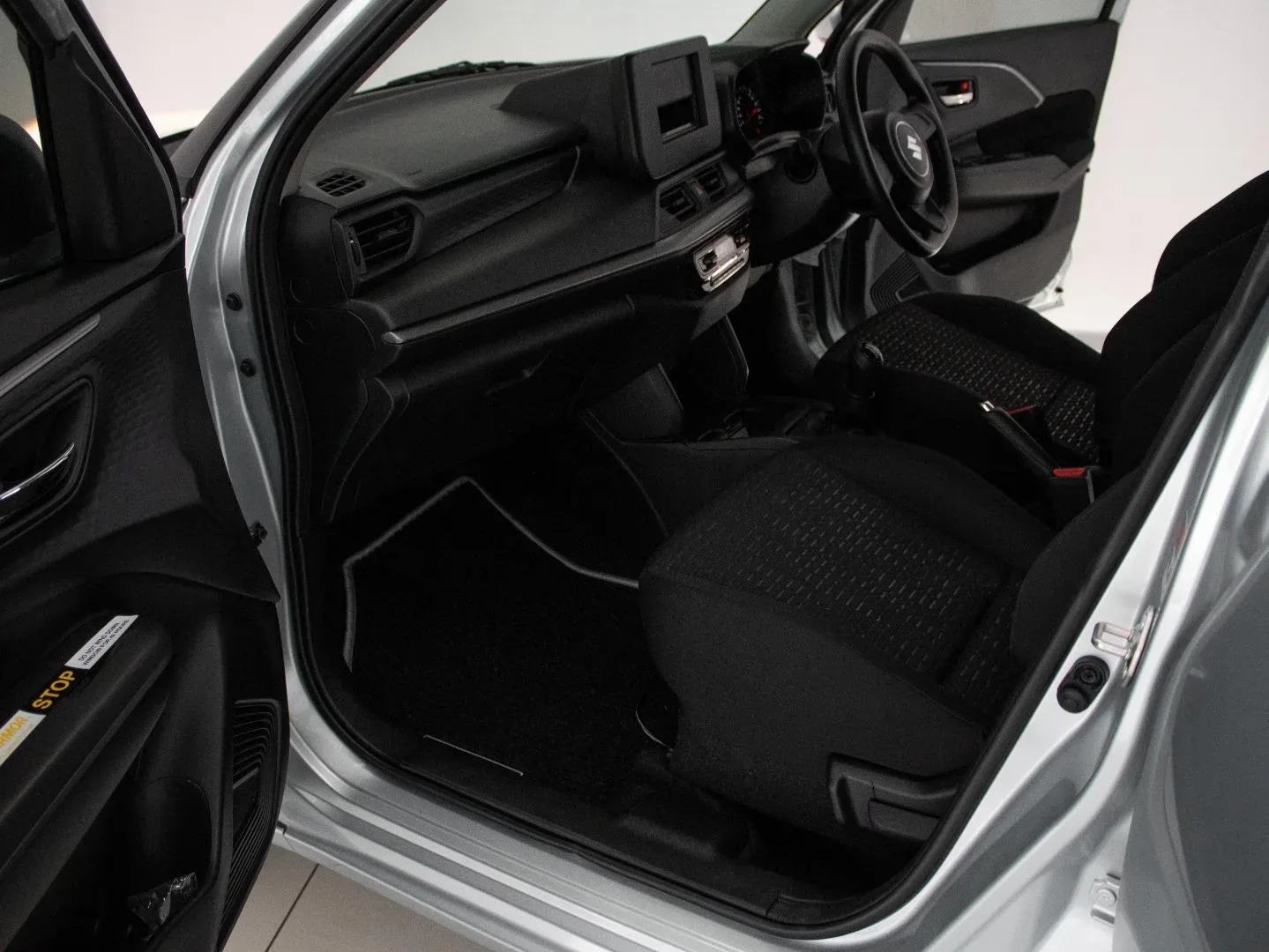 2026 Suzuki Swift GL MT - Image 19