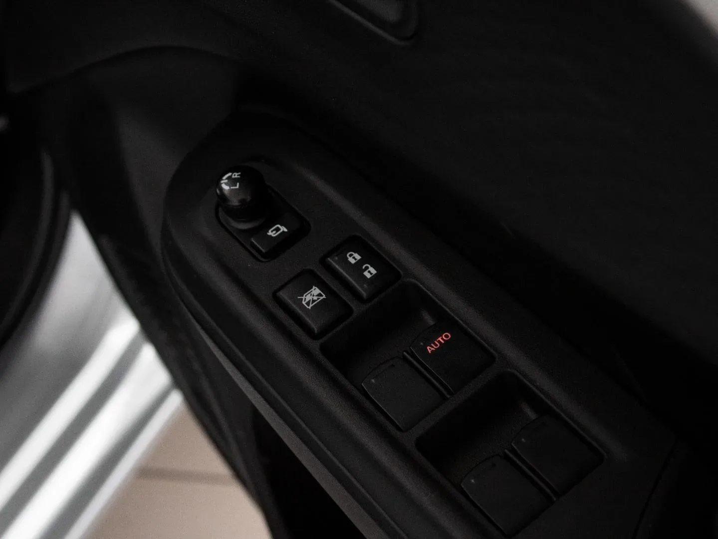 2026 Suzuki Swift GL MT - Image 14