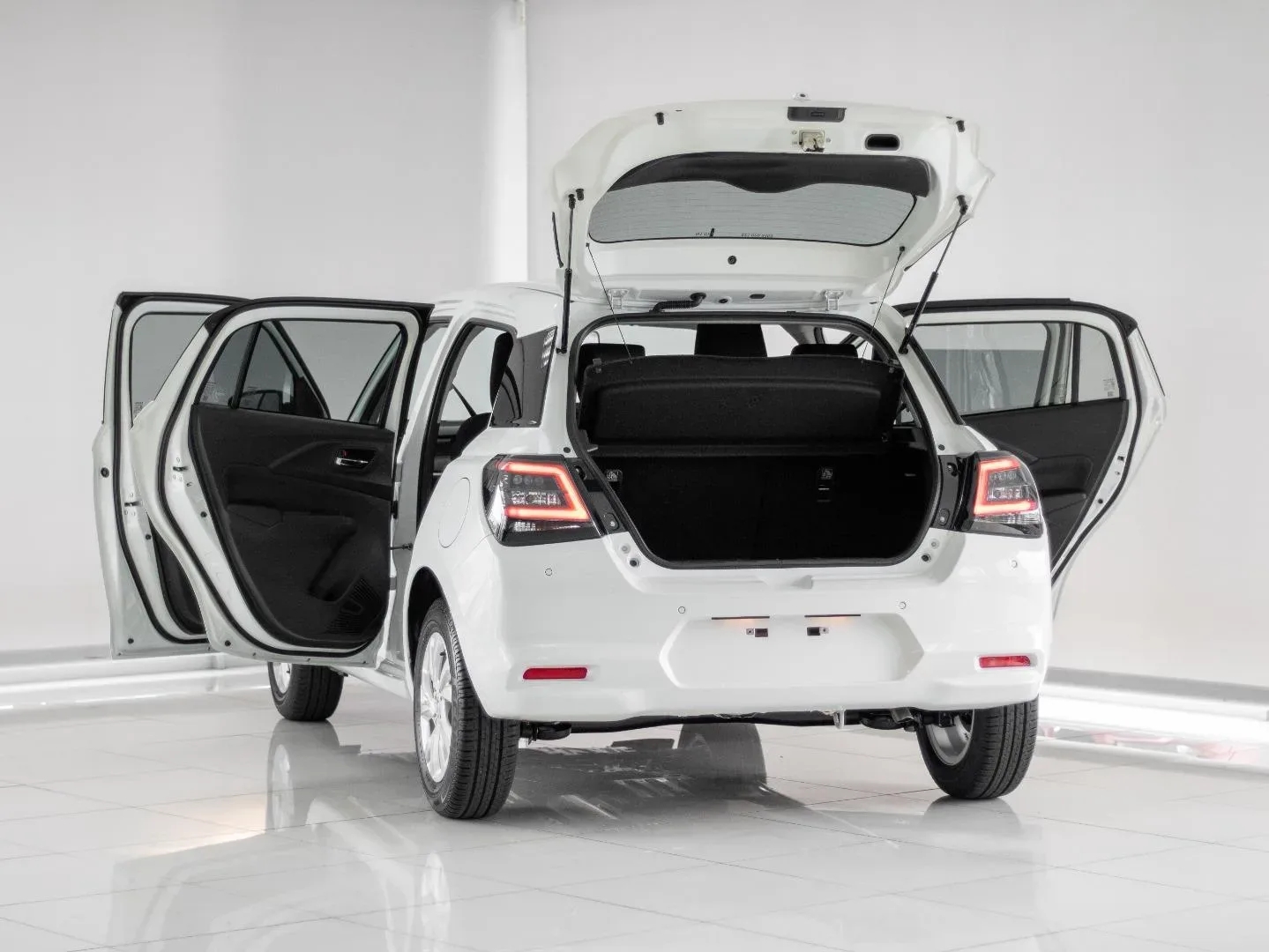 2026 Suzuki Swift GL+ CVT - Image 10