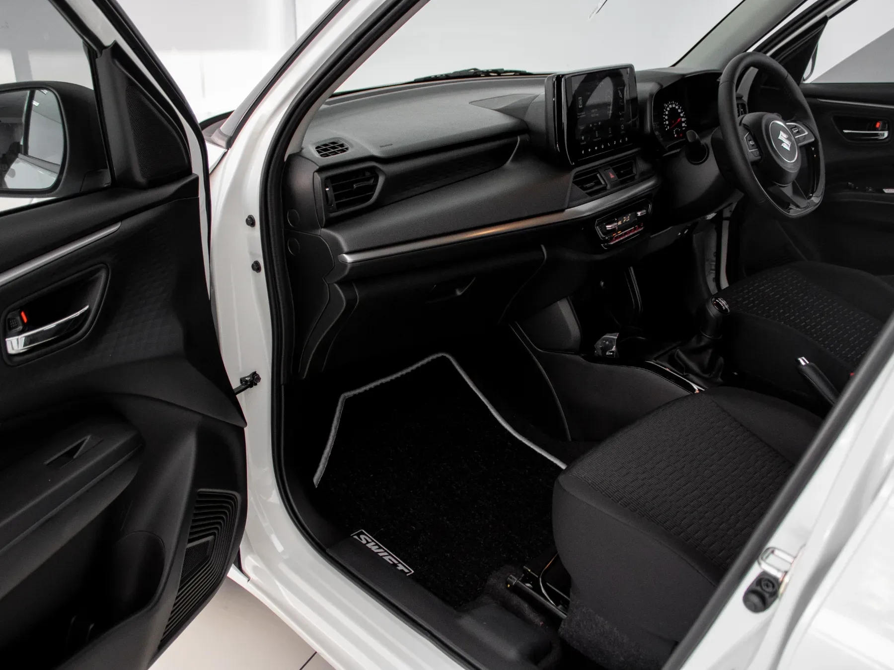 2026 Suzuki Swift GLX CVT - Image 13