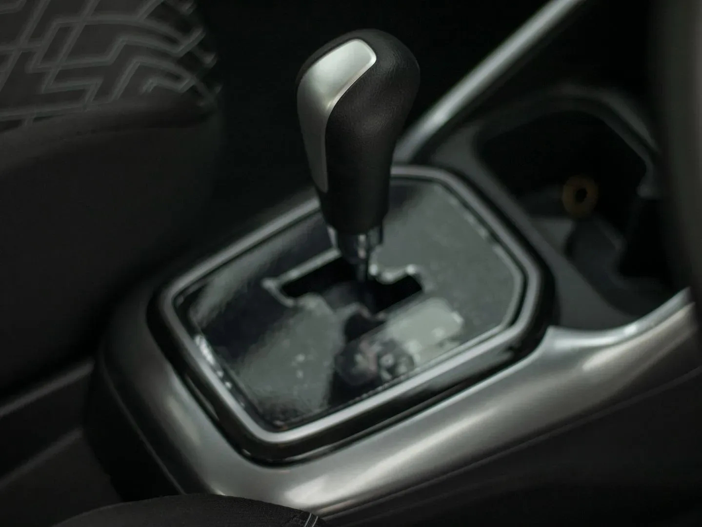 2026 Suzuki Ignis GLX AMT - Image 19