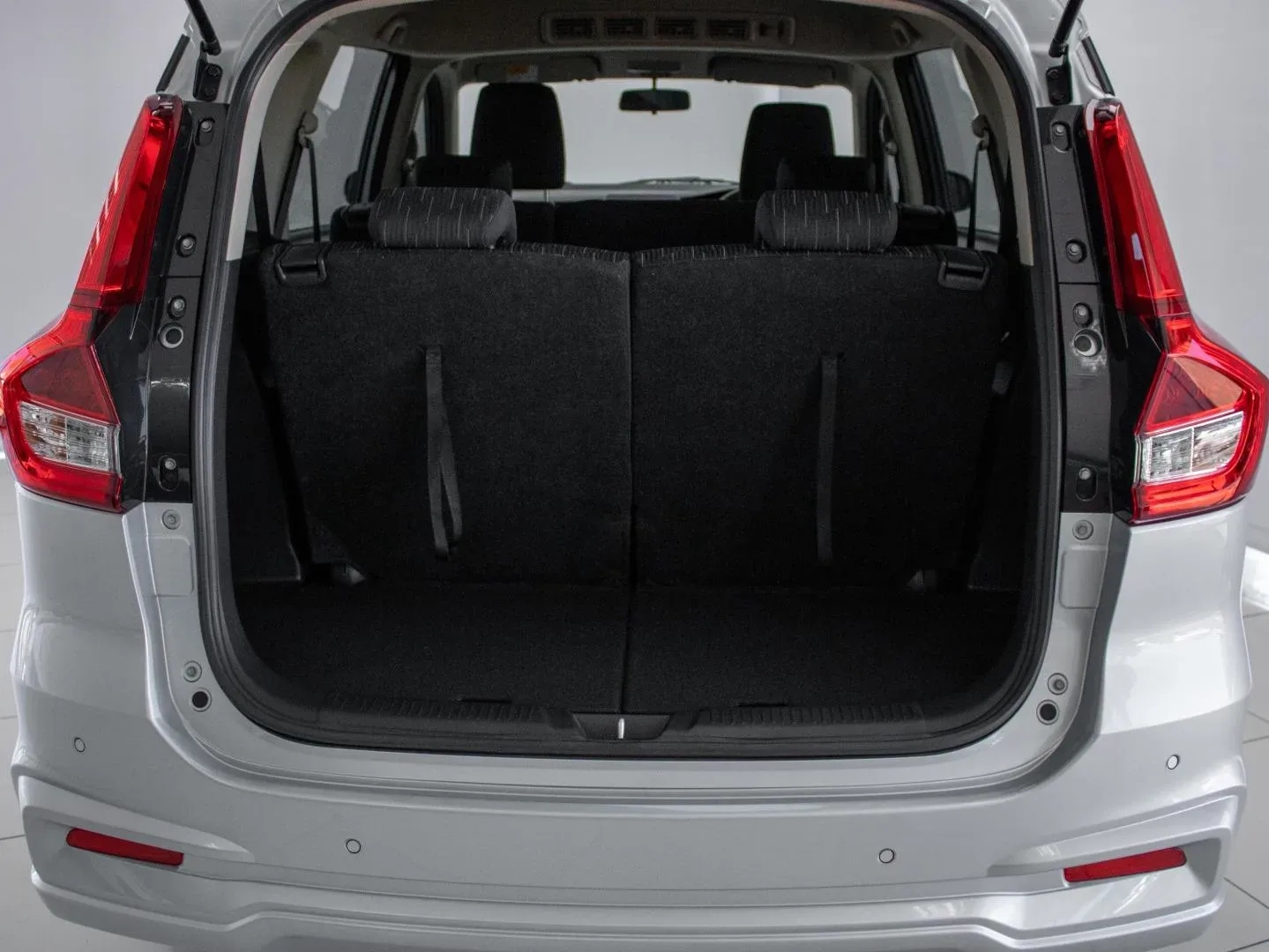2026 Suzuki Ertiga GL AT - Image 8