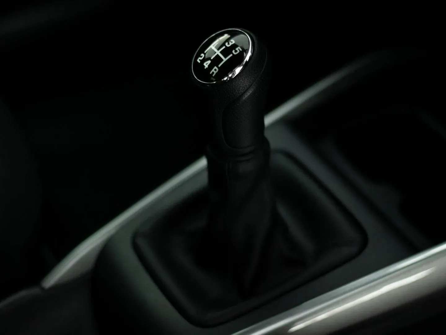 2026 Suzuki Baleno GLX MT - Image 15