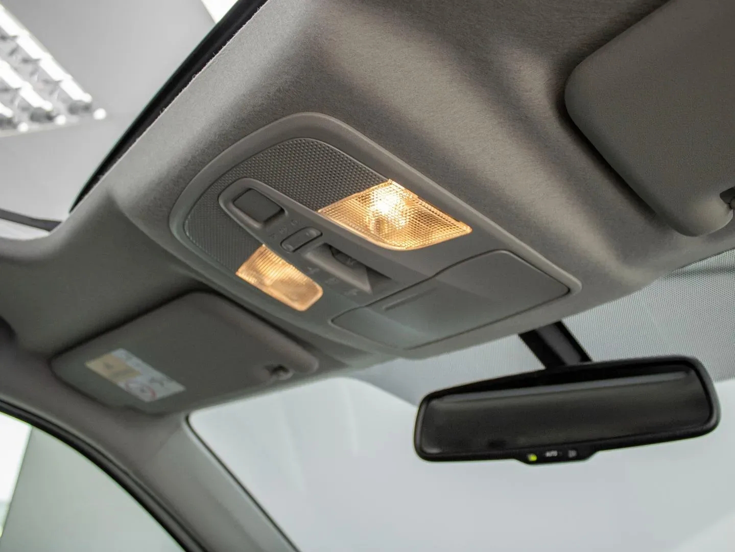 2026 Suzuki Grand Vitara GLX AT - Image 17