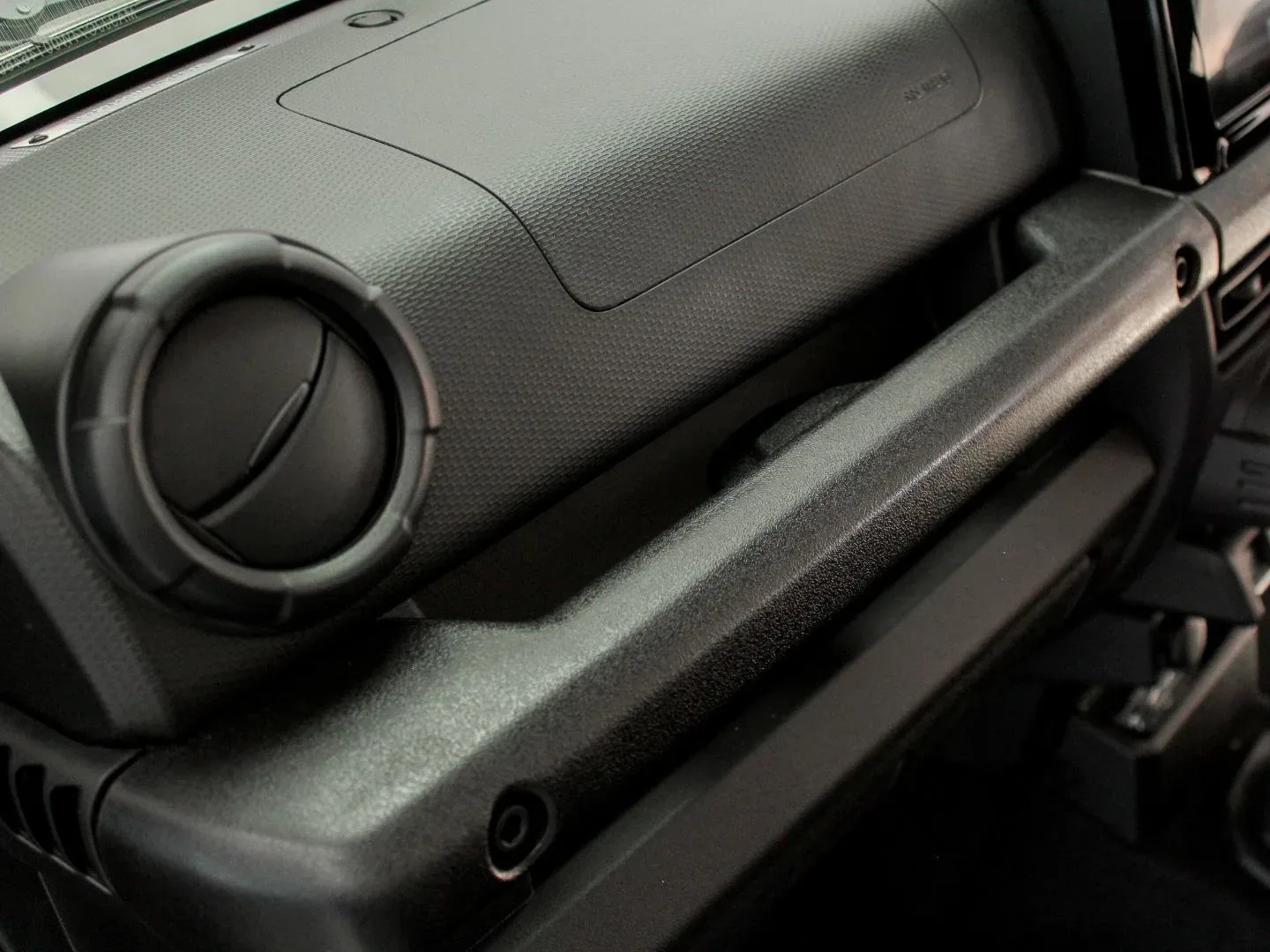 2026 Suzuki Jimny 5dr GLX MT - Image 8