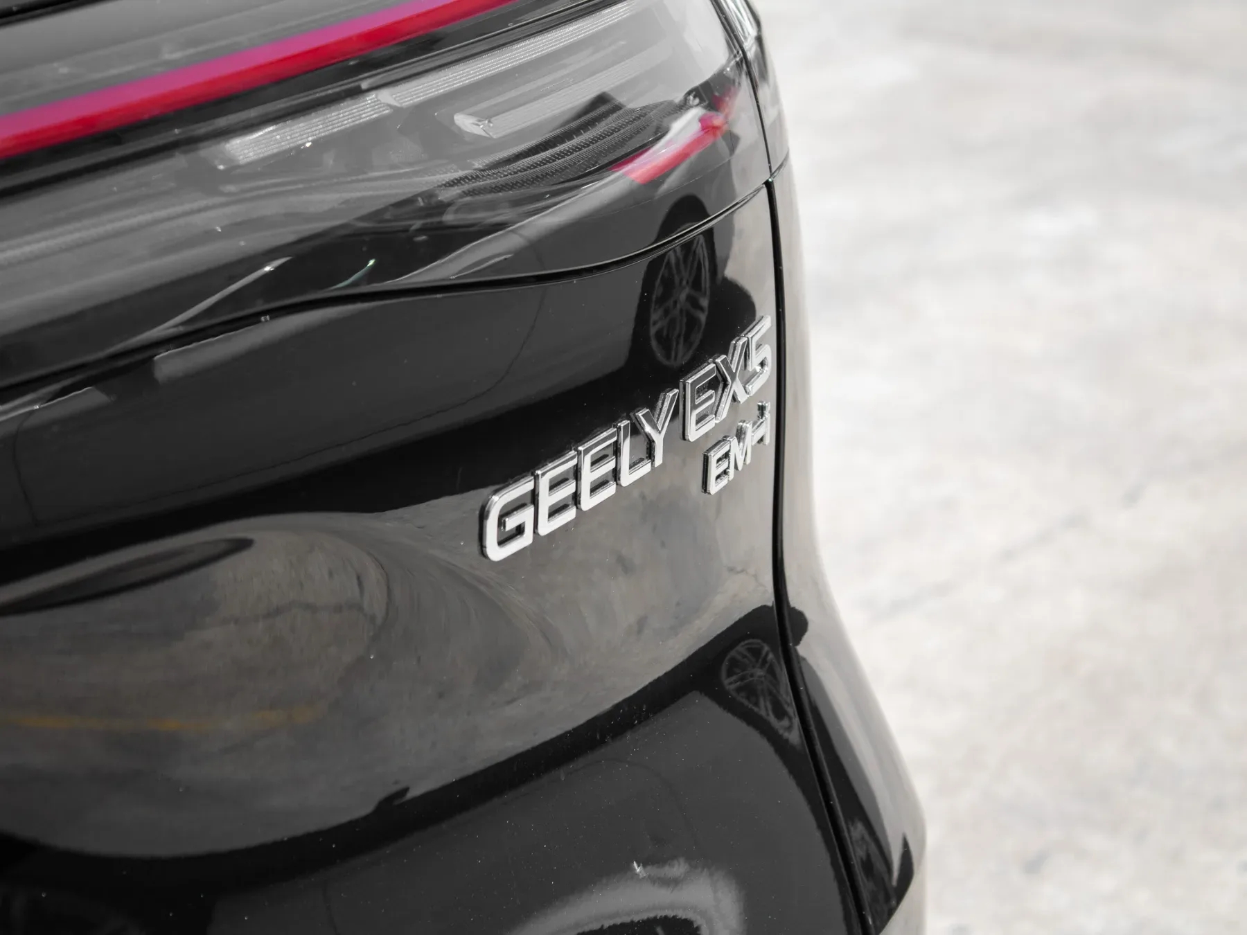 2026 Geely EM5 EM-i Apex - Image 6