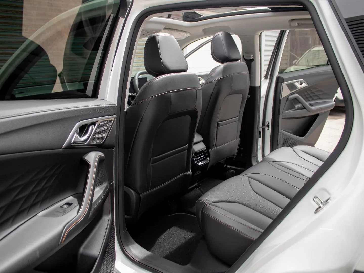 2026 MG HS 1.5 Luxury - Image 14