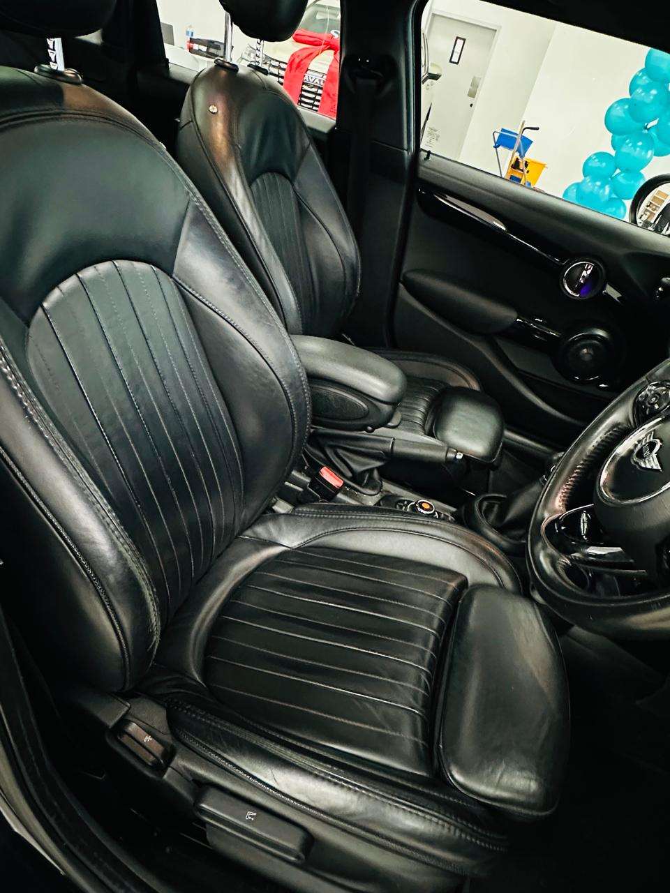2018 Mini Cooper 5DR S (XS72) - Image 13