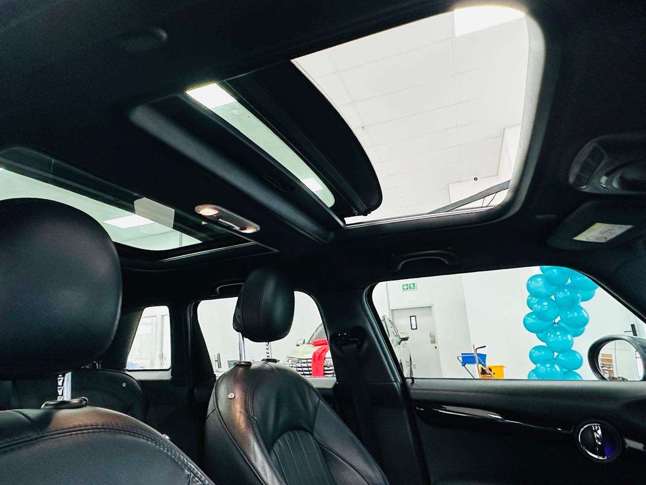 2018 Mini Cooper 5DR S (XS72) - Image 11