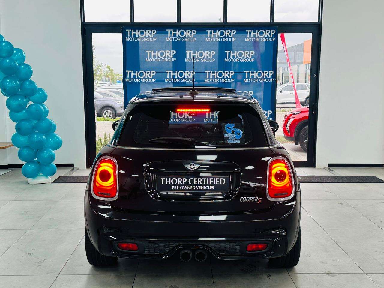 2018 Mini Cooper 5DR S (XS72) - Image 5