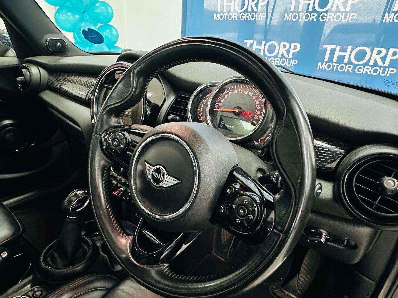 2018 Mini Cooper 5DR S (XS72) - Image 9