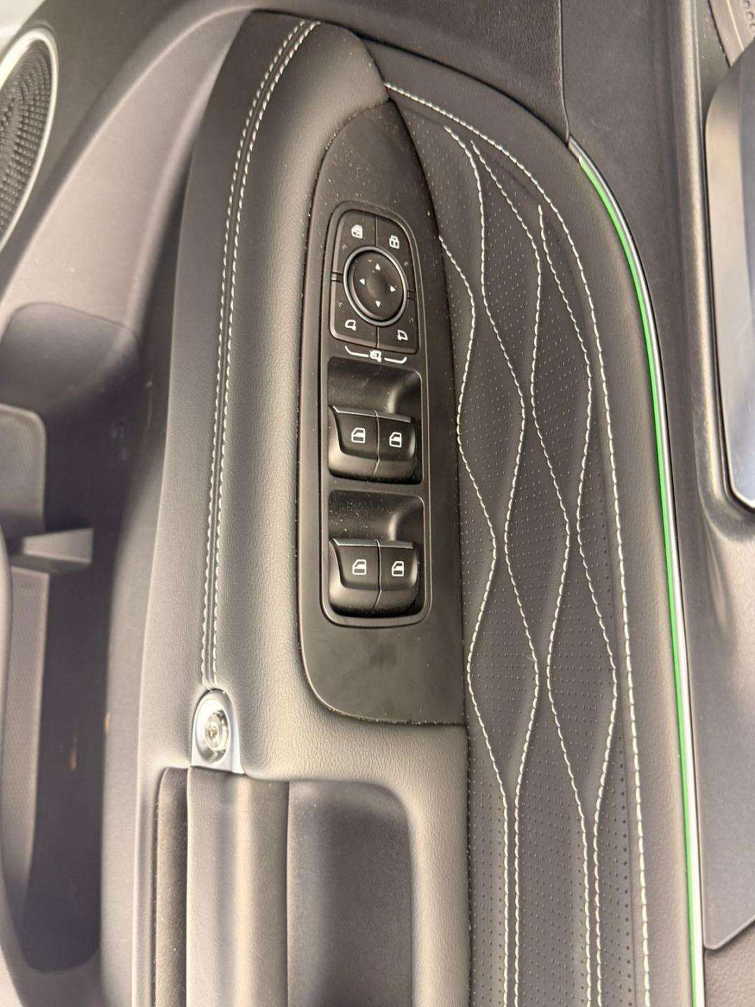 2026 GWM Tank 300 2.4TD S-LUXURY 4X4 AT - Image 9