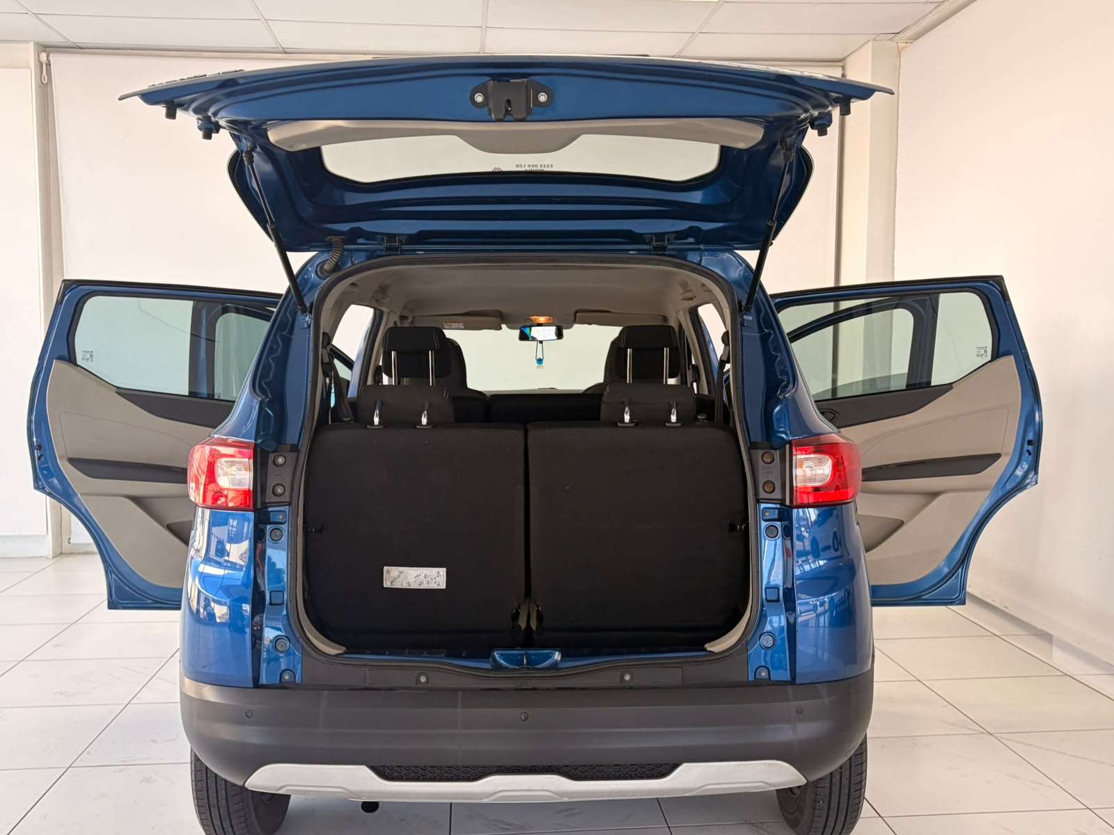 2022 Renault Triber TRIBER 1.0 DYNAMIQUE / ZEN - Image 5