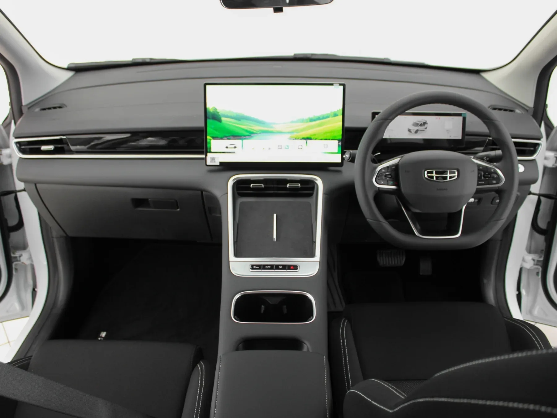 2026 Geely Coolray Nova - Image 14