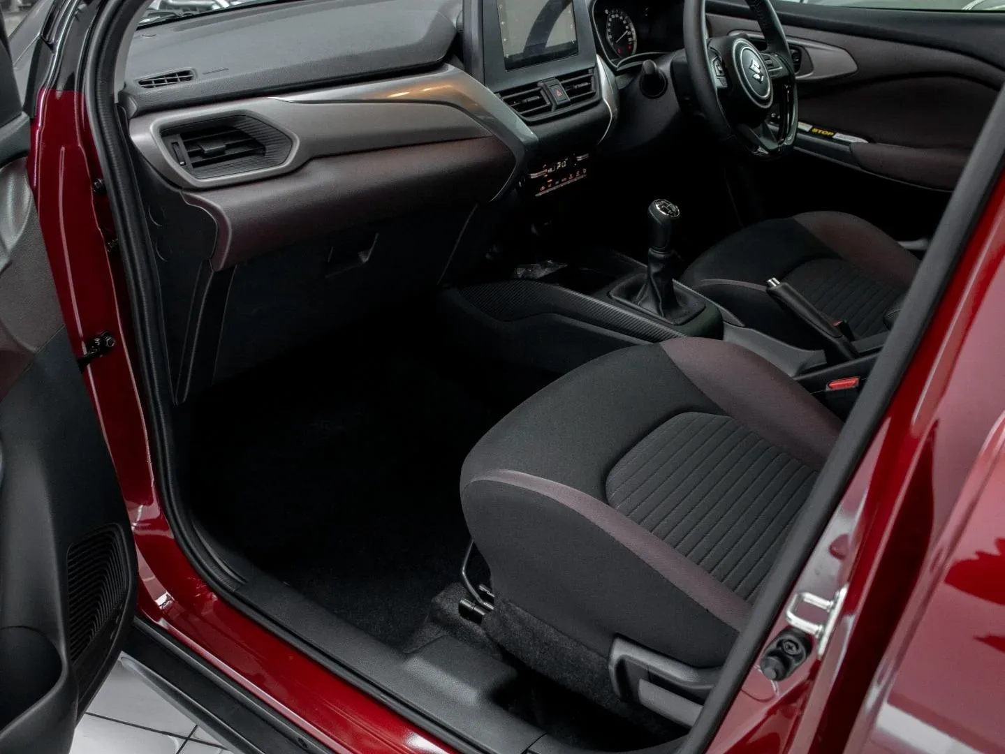 2026 Suzuki Fronx GL AT - Image 18