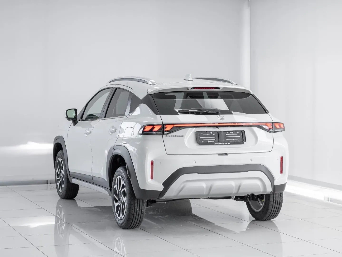 2026 Suzuki Fronx GLX AT - Image 7