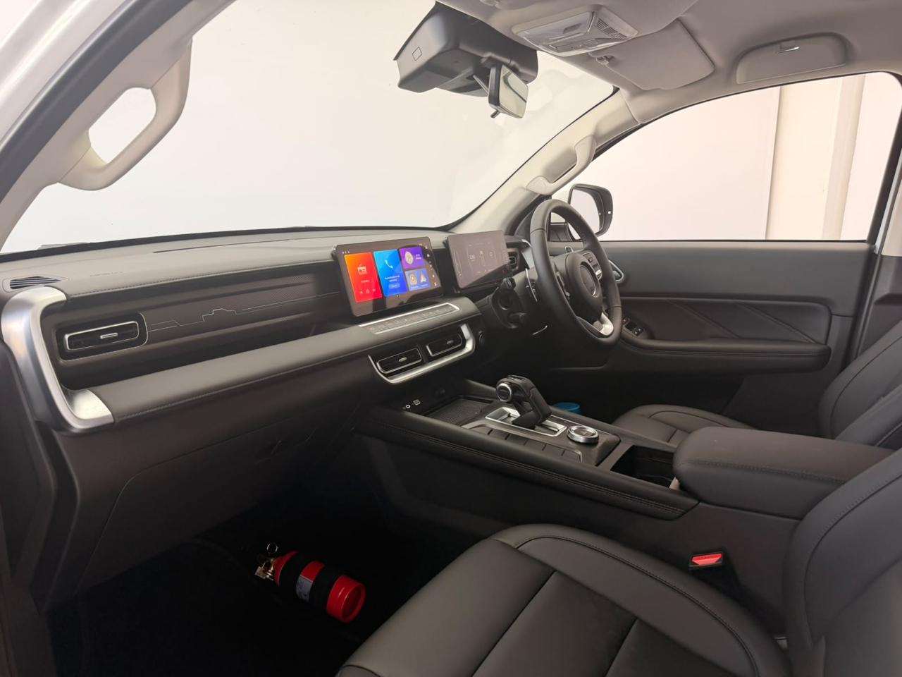 2026 GWM P300 D-Cab 2.4TD LS 4X2 AT - Image 8