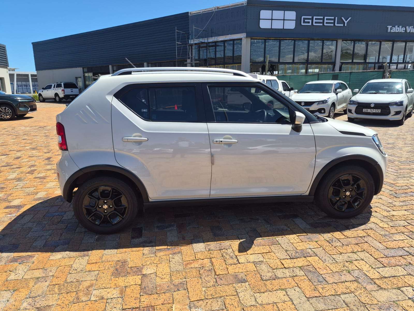 2022 Suzuki Ignis IGNIS 1.2 GLX A/T - Image 2