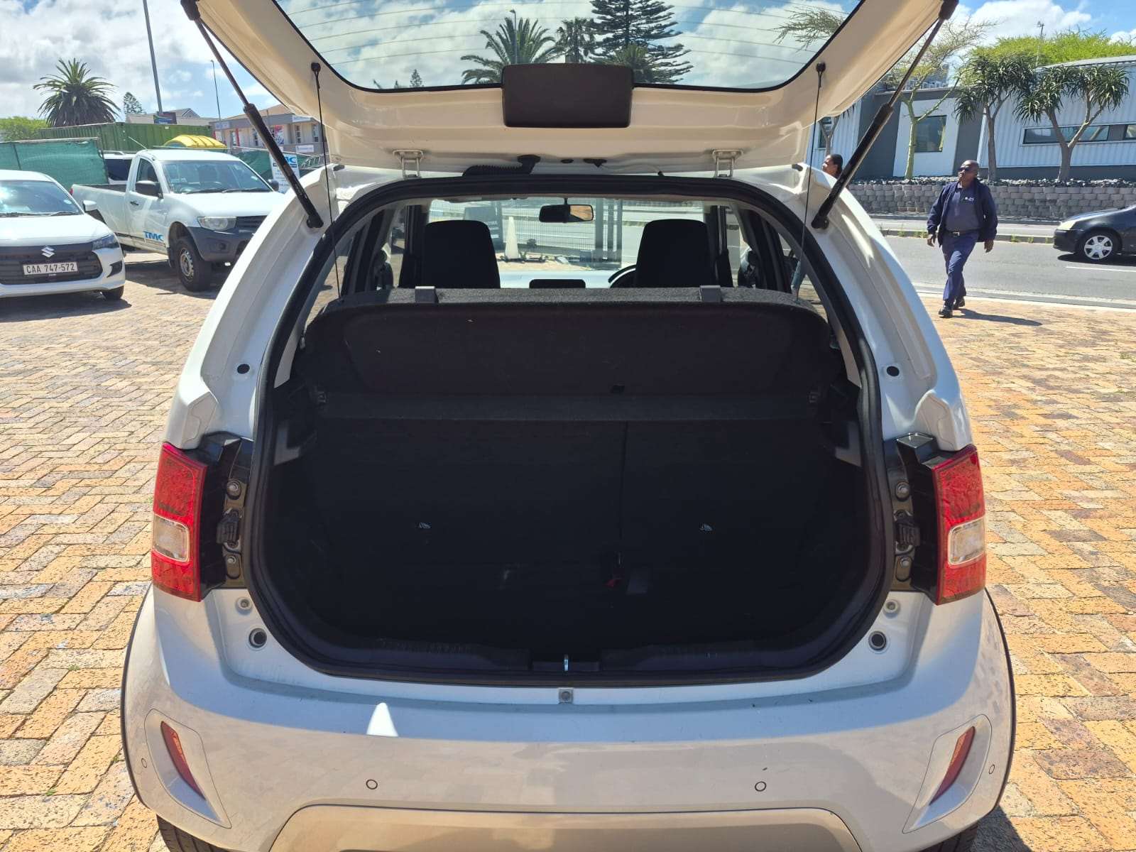 2022 Suzuki Ignis IGNIS 1.2 GLX A/T - Image 11