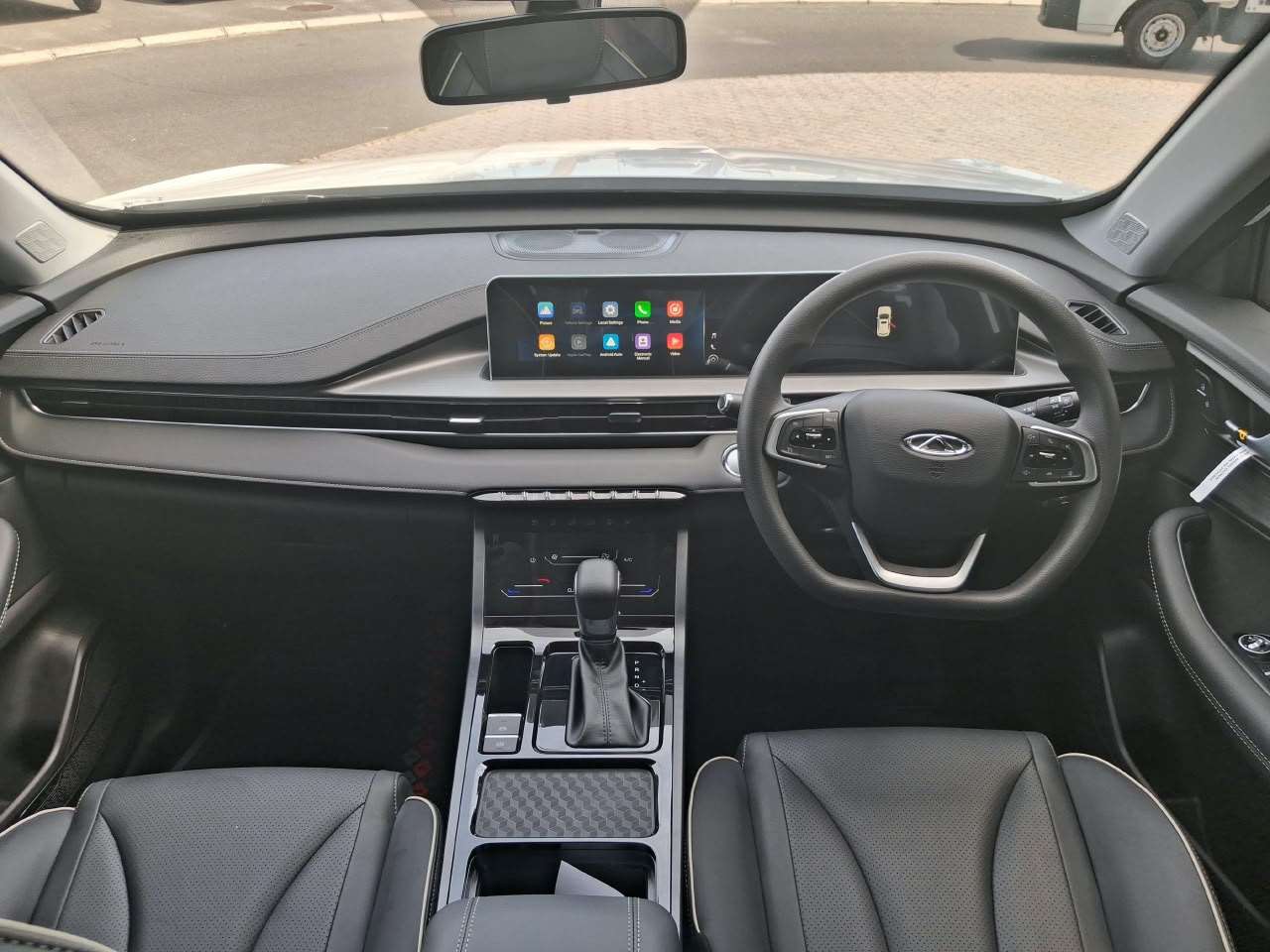 2026 Chery Tiggo Cross LIT CVT - Image 12