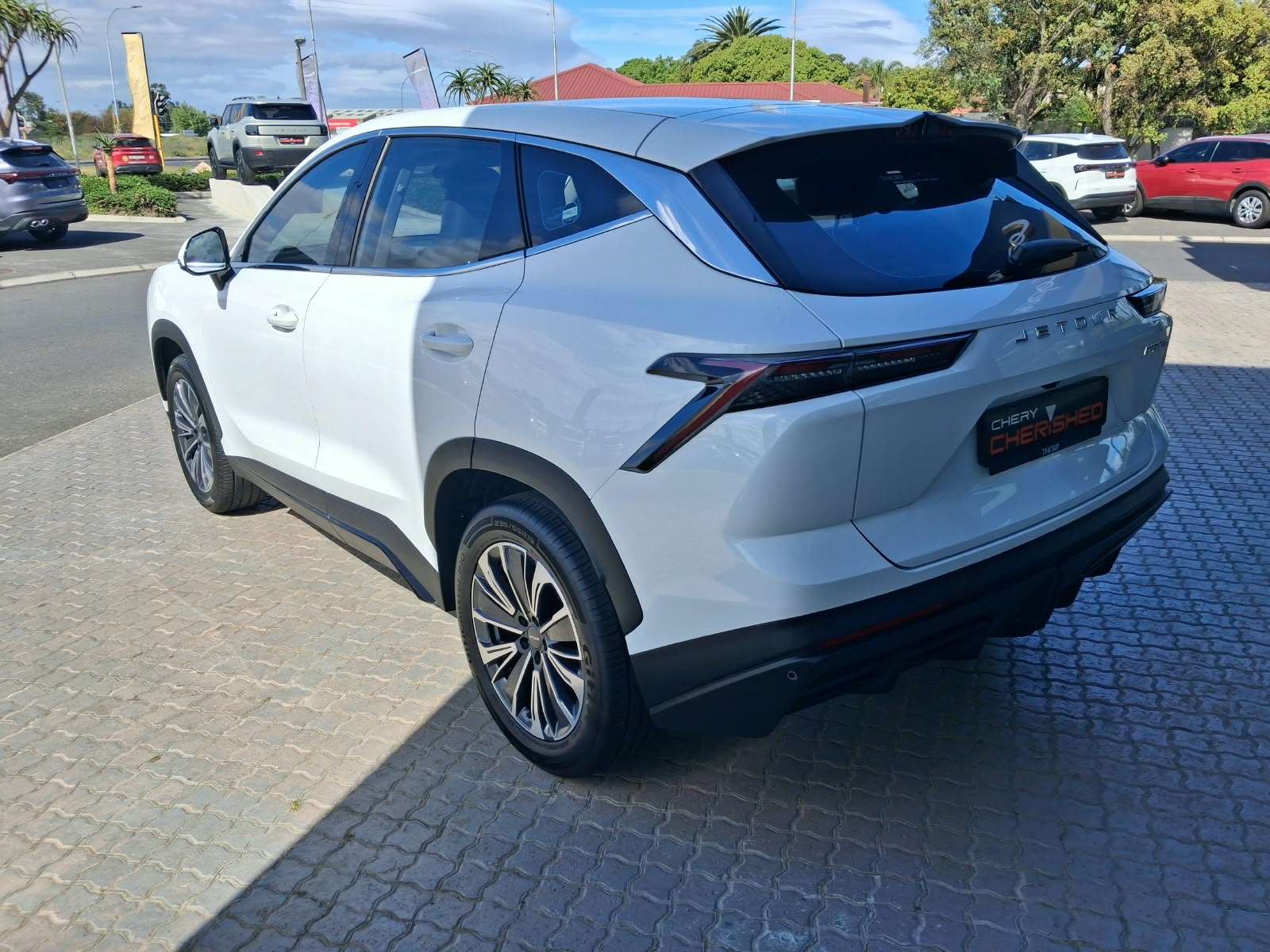 2026 Jetour Dashing Core 1.5T 6DCT - Image 9