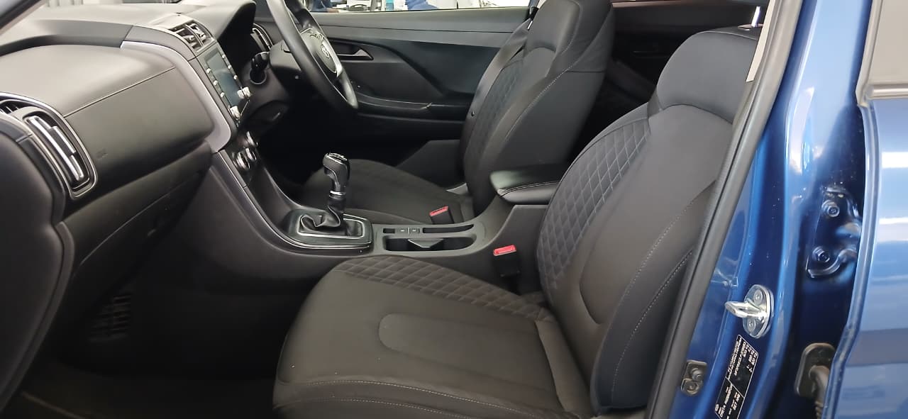 2023 HYUNDAI CRETA 1.5 PREMIUM MT MY22 thumbnail 20