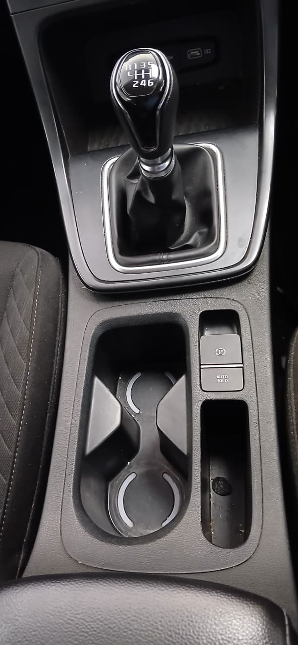 2023 HYUNDAI CRETA 1.5 PREMIUM MT MY22 thumbnail 10